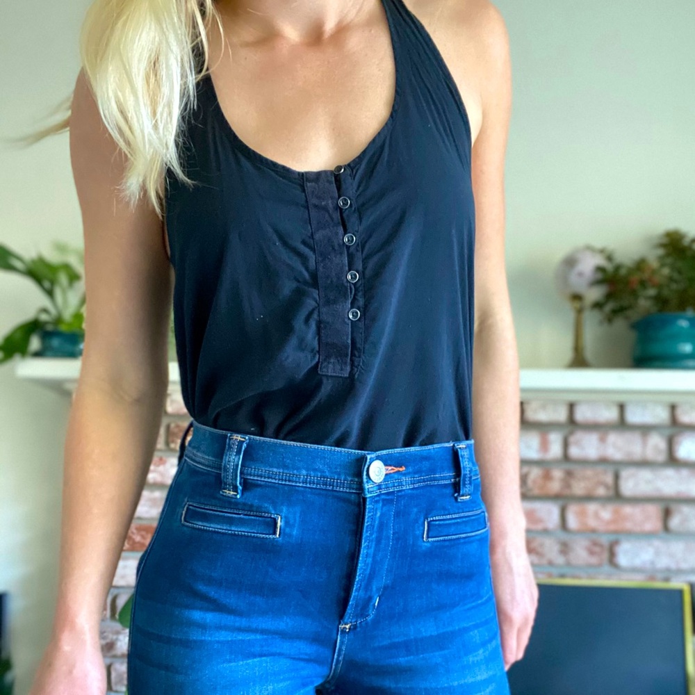 Gap button Tank